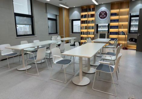 理工大学图书馆家具定制案例-3